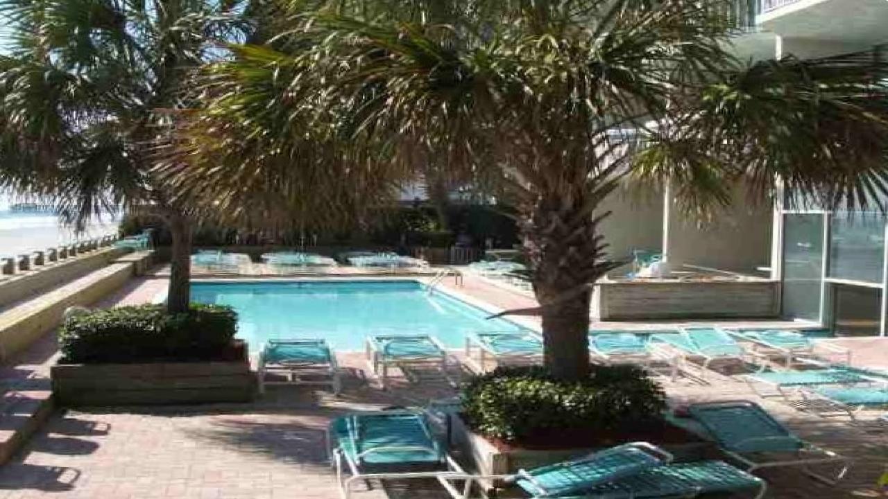 405 Waters Edge Hotel Garden City Eksteriør billede