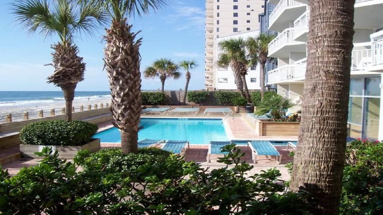 405 Waters Edge Hotel Garden City Eksteriør billede